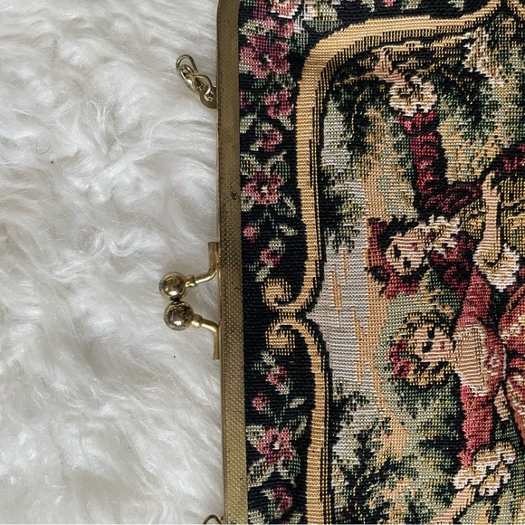 VINTAGE VICTORIAN TAPESTRY CLUTCH - Picture 7 of 8